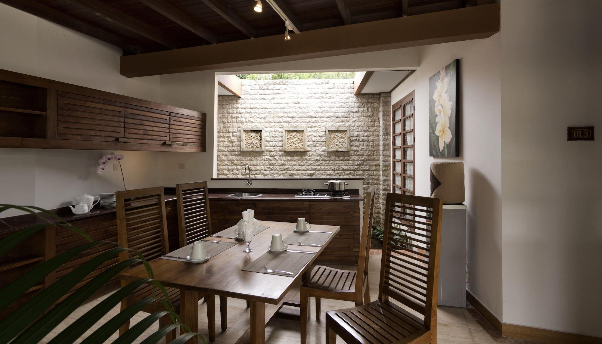Desamuda Village Seminyak Buitenkant foto