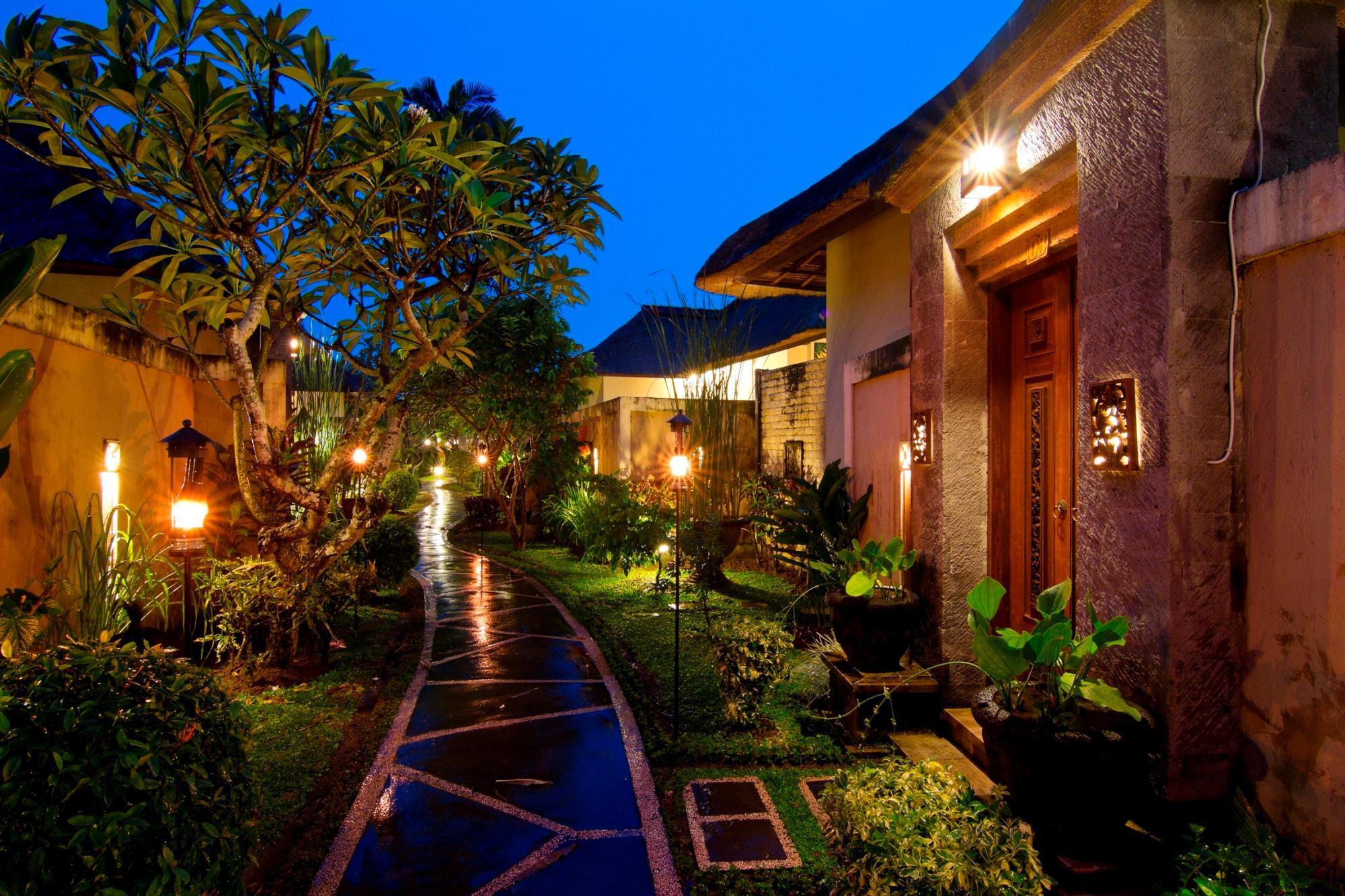 Desamuda Village Seminyak Buitenkant foto