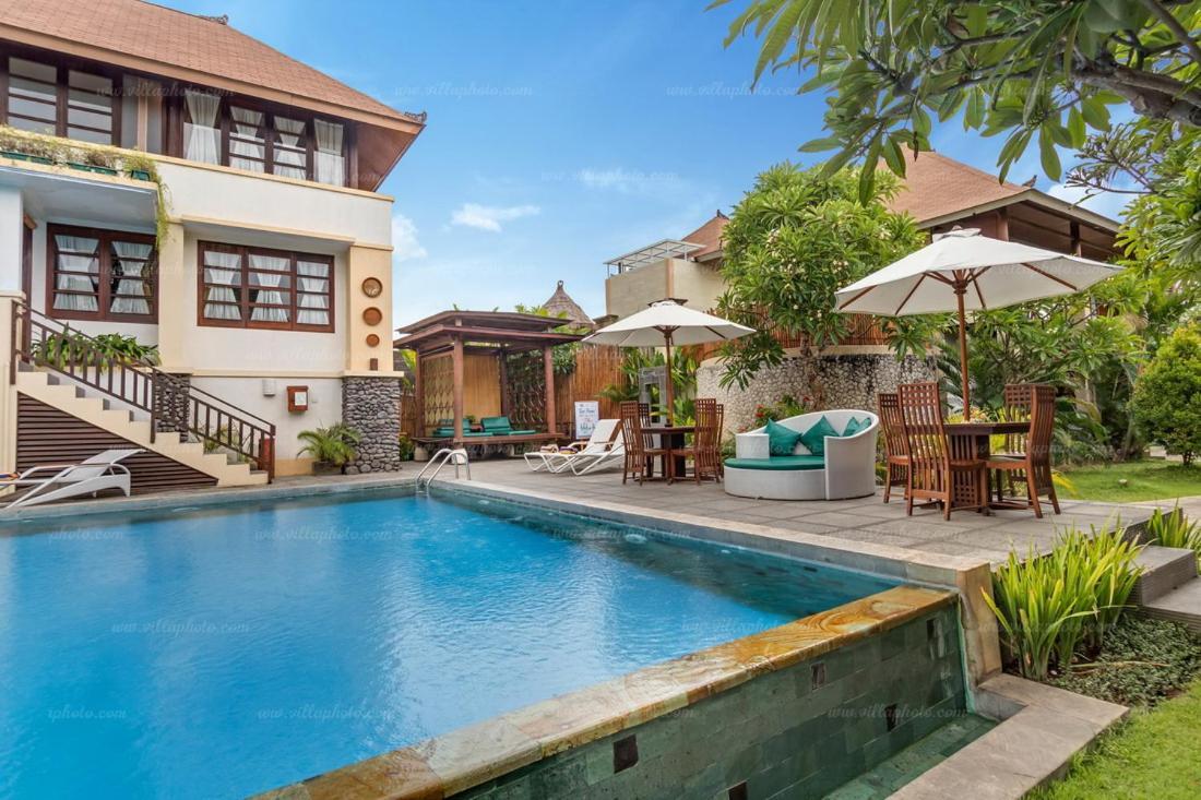 Desamuda Village Seminyak Buitenkant foto