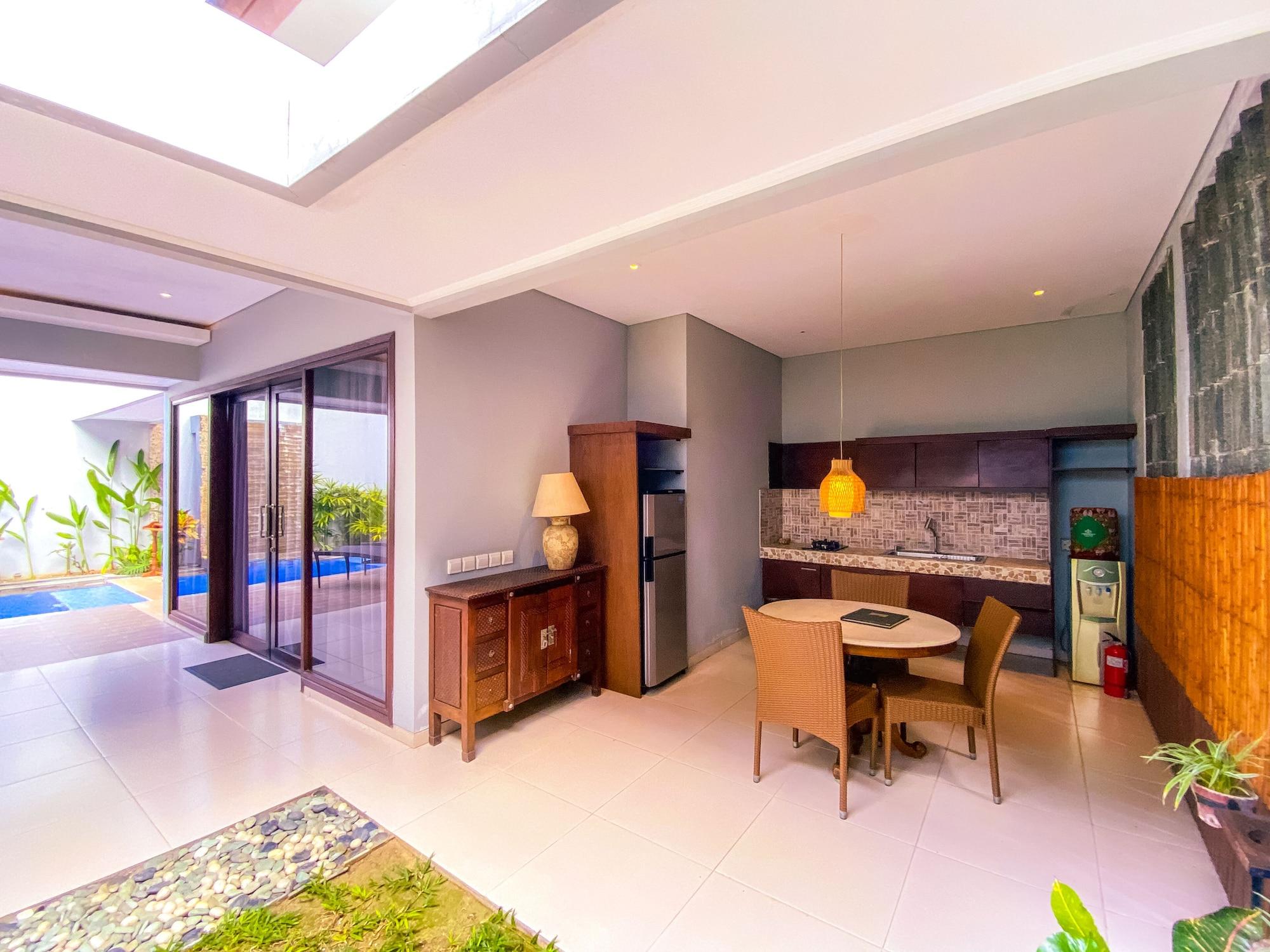 Desamuda Village Seminyak Buitenkant foto