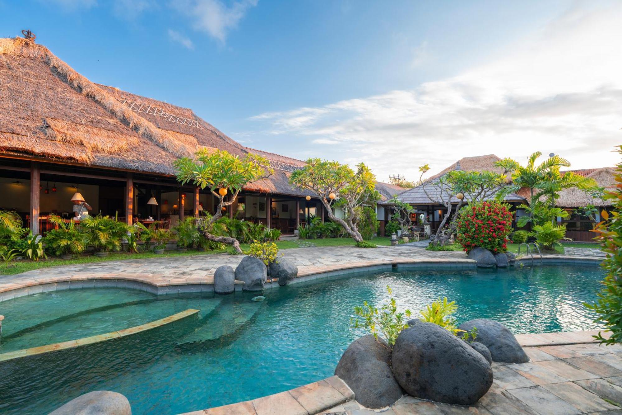 Desamuda Village Seminyak Buitenkant foto